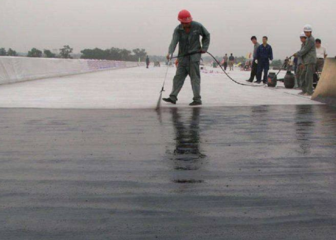 聚氨酯防水涂料刷多厚合適？